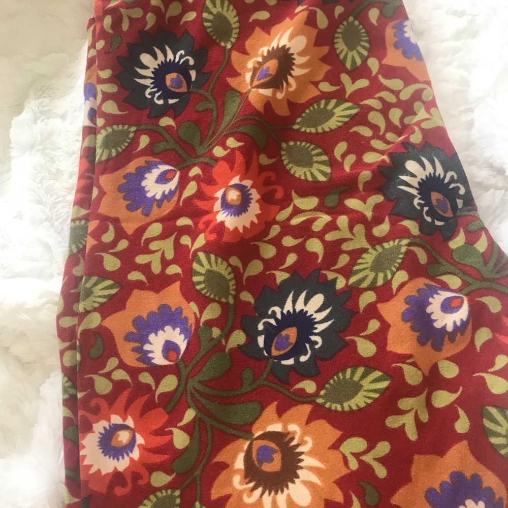 Nwot Lularoe leggings os